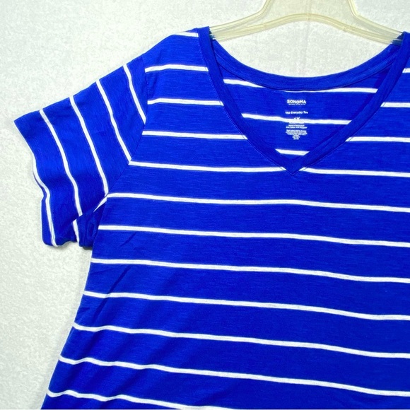 Sonoma Everyday Tee Women's 1X Blue White Striped Short Sleeve V Neck Casual Top - Picture 3 of 9